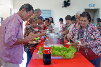 Grupo Conviver celebra Dia das Mães