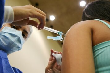 Rio Bom amplia a vacinação contra a Covid-19 para pessoas acima de 50 anos, a partir deste sábado, 12