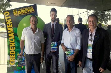 Marcha em Defesa dos Municípios reúne prefeitos de todo o Brasil