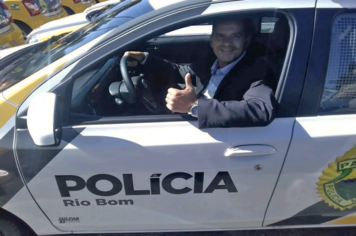 Vice-prefeito recebe viatura 0 km em Curitiba
