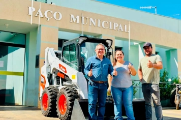 Prefeitura de Rio Bom recebe novos equipamentos para fortalecer a agricultura