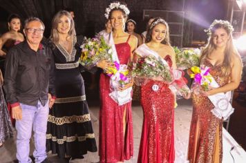 Vitória Caroline Corrêa é eleita Rainha da Festa; Loiany Bianca vence o Garota Pop