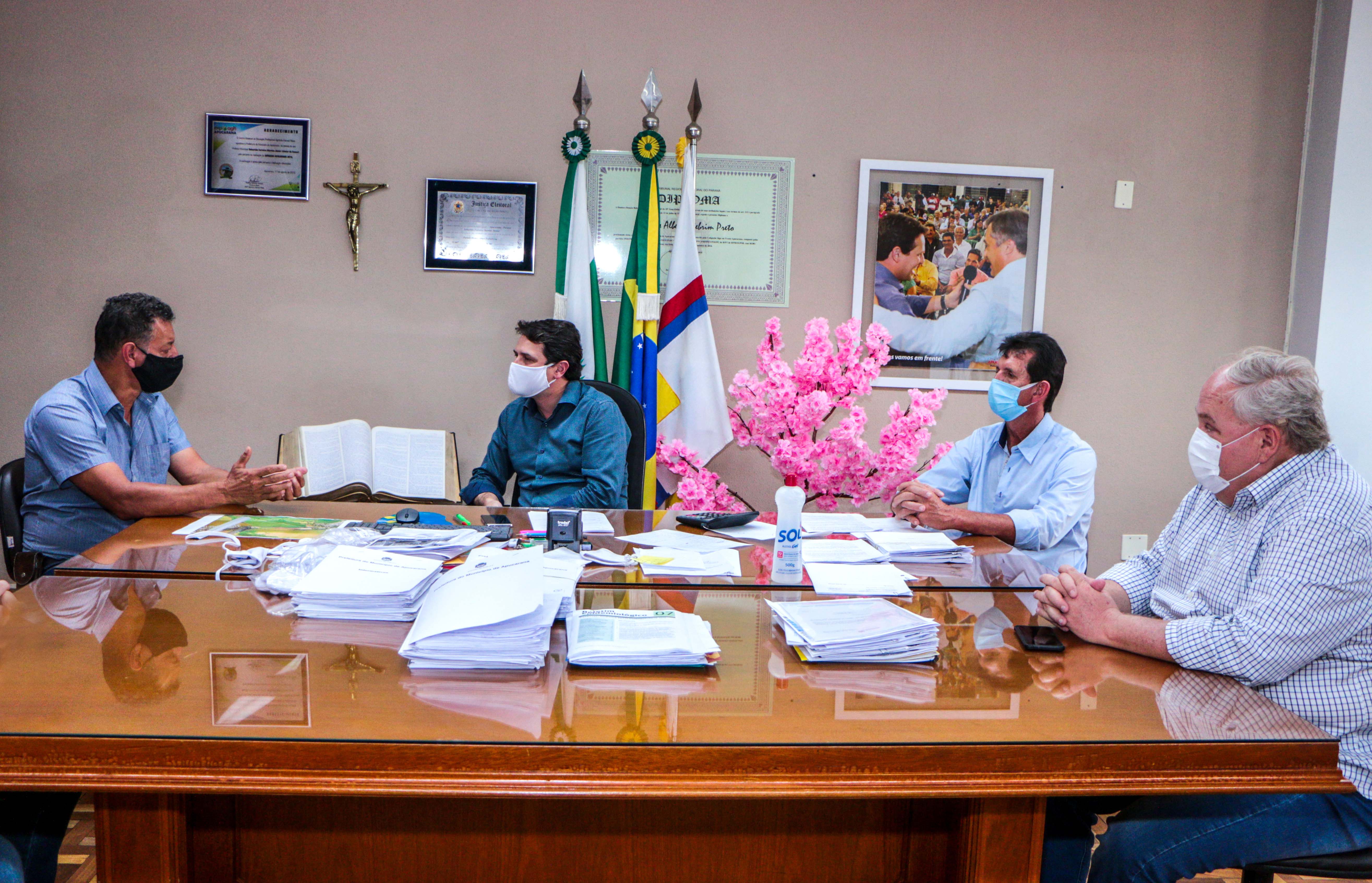 Rio Bom e Apucarana debatem obras e políticas públicas