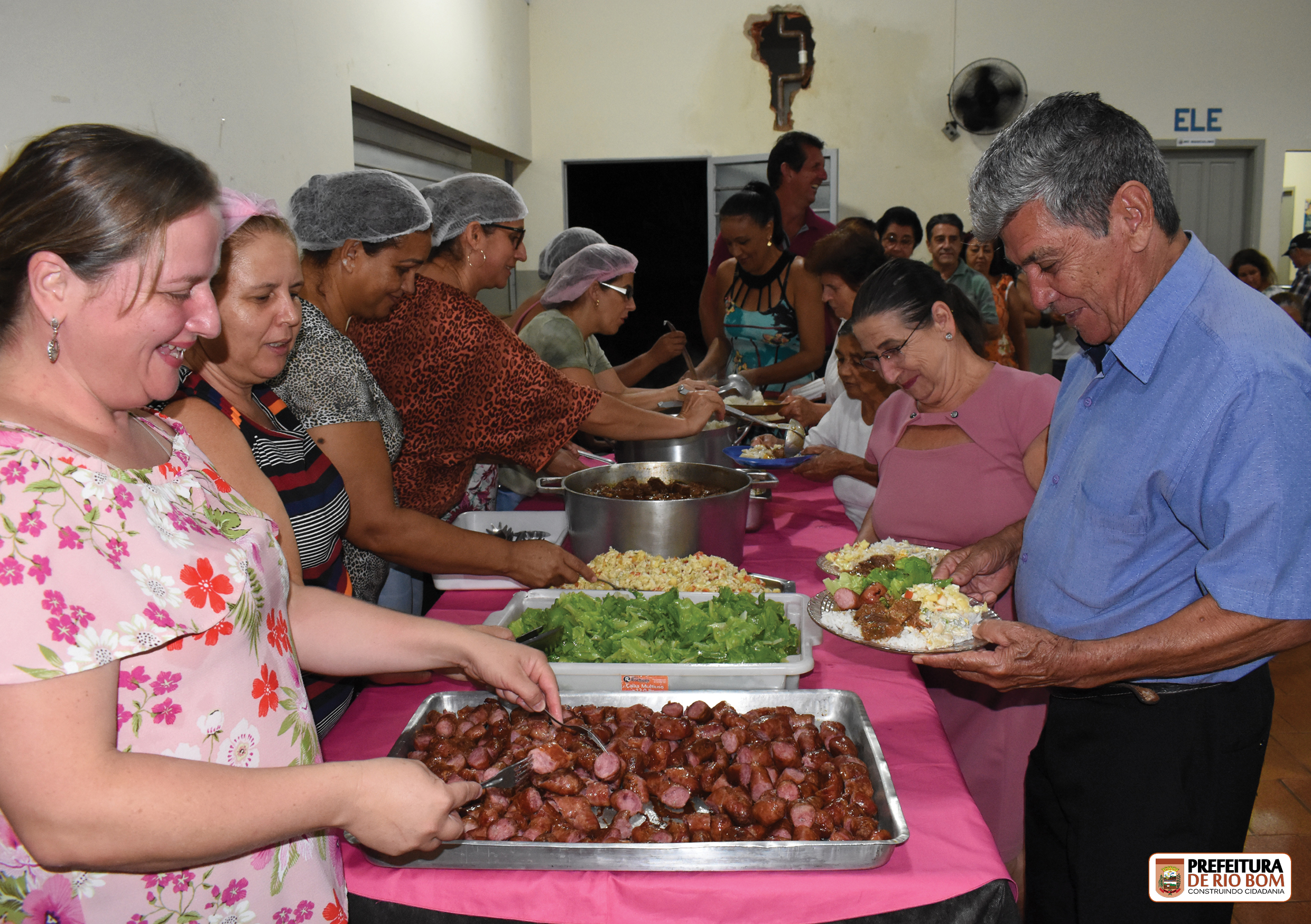 Grupo Conviver reúne mais de 70 idosos no retorno do evento