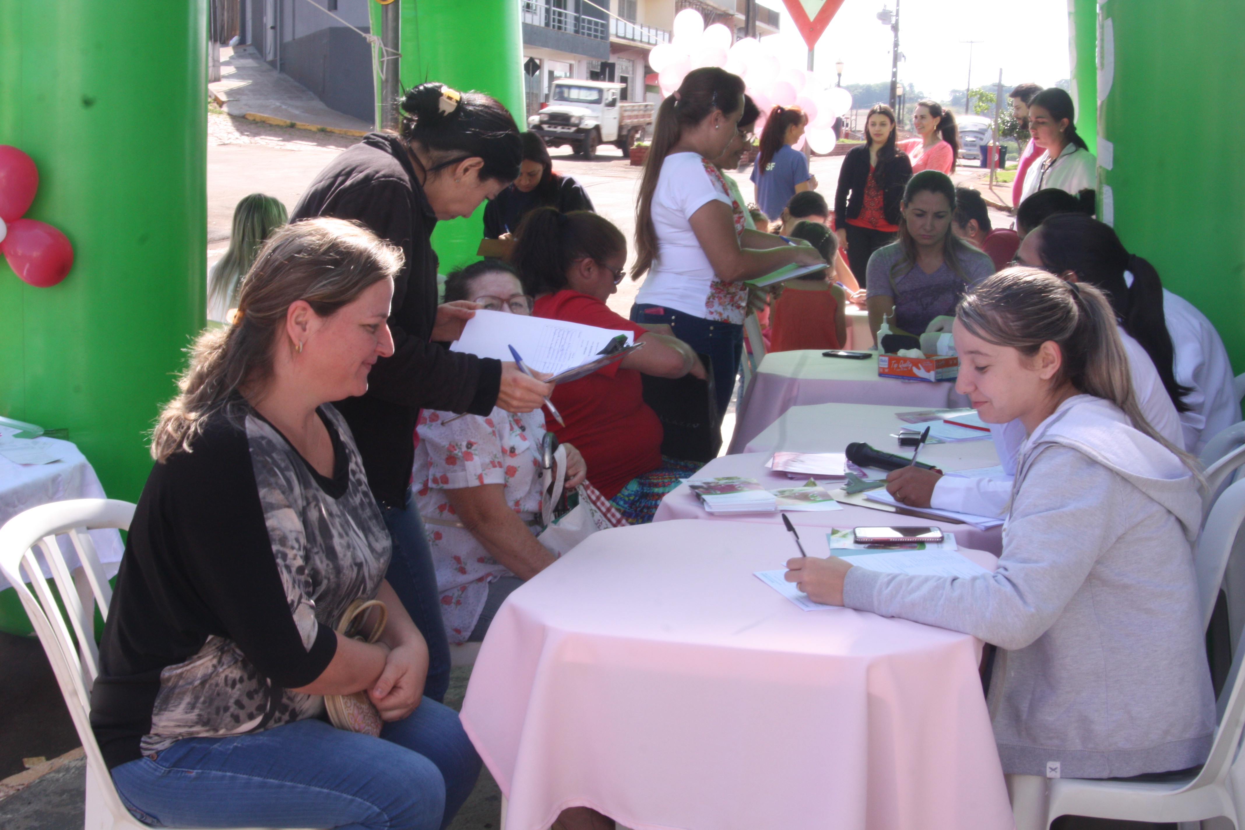 Secretarias da Saúde e da Assistência Social realizam evento de prevenção contra o câncer de mama