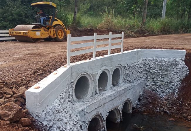 Prefeitura de Rio Bom reconstrói ponte do Lageadão